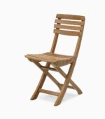 Chaise classique en bois